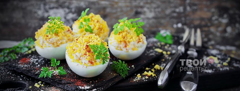 Яйца, фаршированные кальмарами - Рецепт