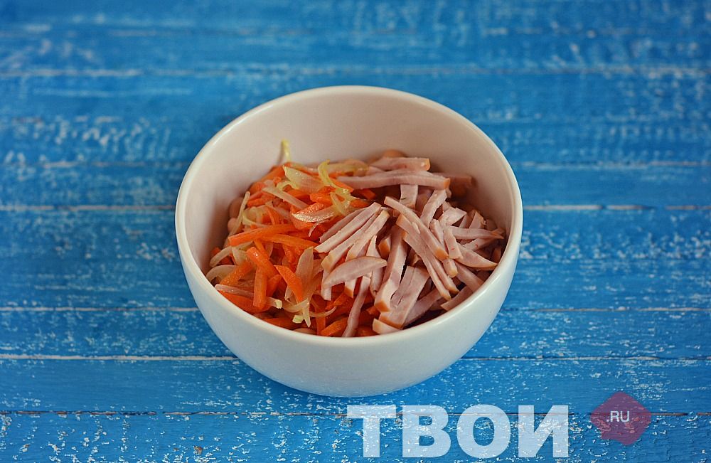 recept-salat-s-fasolyu-i-vetchinoi-shag_2.jpg