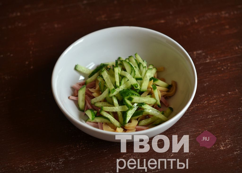 recept-salat-s-vetchinoi-i-gribami-shag_1.jpg
