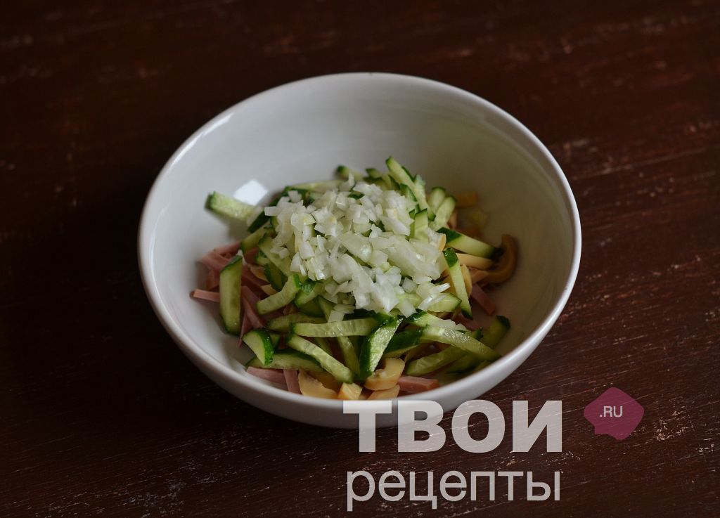 recept-salat-s-vetchinoi-i-gribami-shag_2.jpg