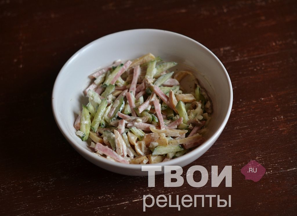 recept-salat-s-vetchinoi-i-gribami-shag_4.jpg
