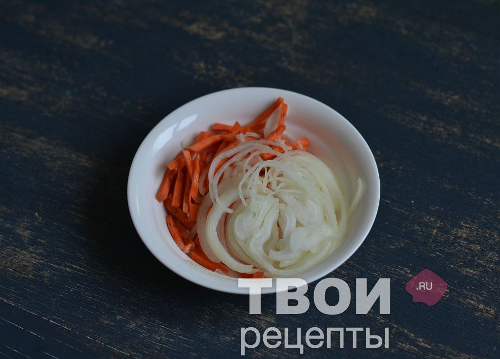 recept-sloenye-pirozhki-s-kurinoi-pechenyu-shag_0.jpg
