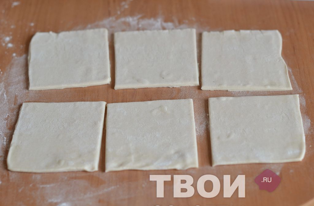 recept-sloenye-pirozhki-s-kurinoi-pechenyu-shag_7.jpg