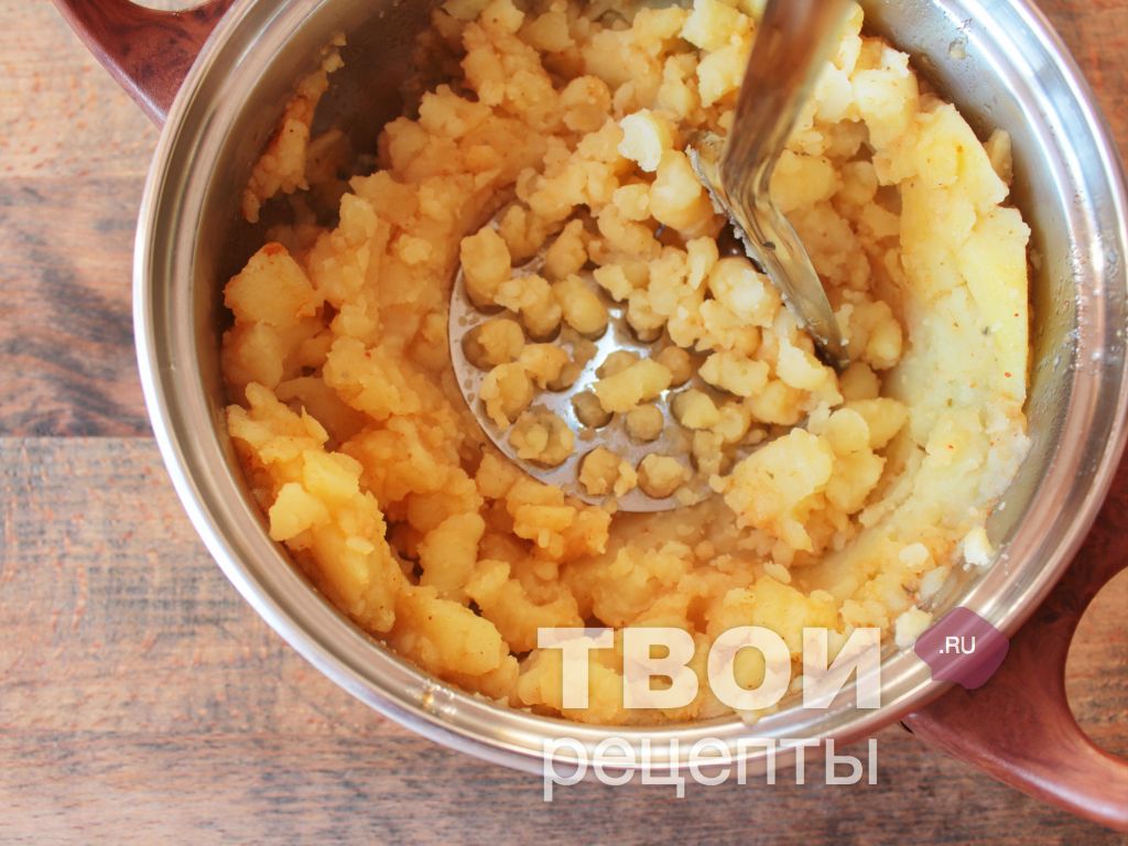 Вкусный и простой соус для картошки по-деревенски — 3 варианта!